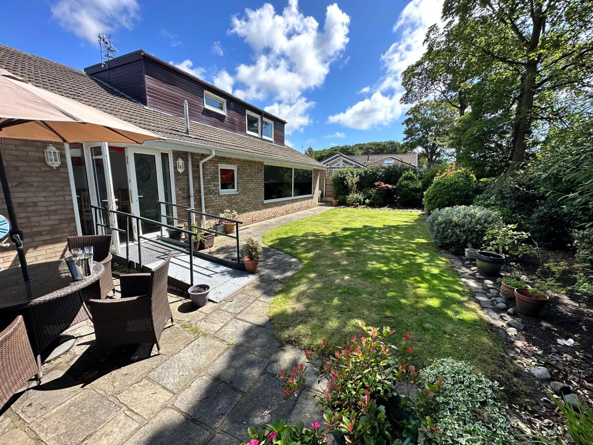 'Sounion' - Fabulous, Spacious Modern House With Large Private Garden In Leafy Lytham Lytham St Annes Exterior foto